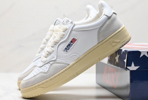 Autry shoes product photo